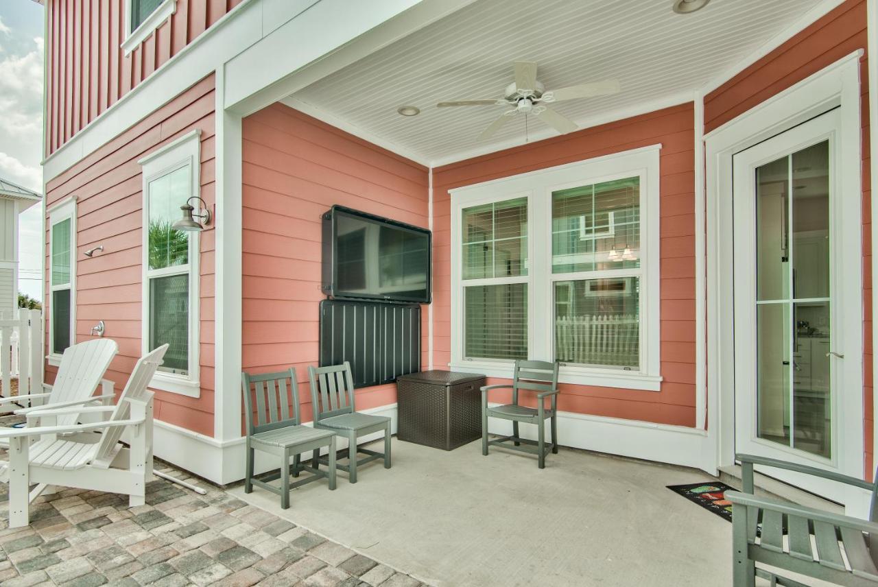 Hook, Wine Sinker - Private Pool! Brand New! *