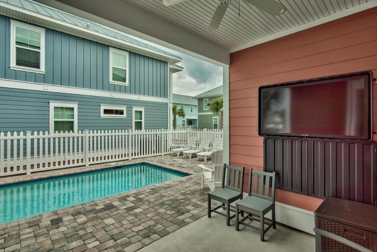 Holiday home Hook, Wine Sinker - Private Pool! Brand New!