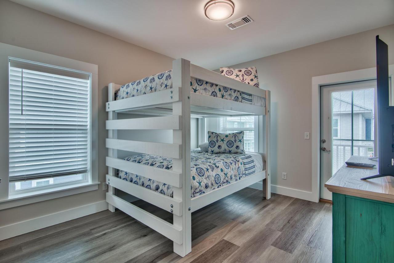 Hook, Wine Sinker - Private Pool! Brand New! Holiday home Panama City Beach